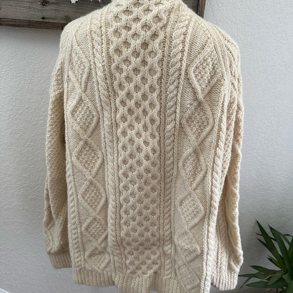 VTG John Molloy Irish Women's Cream Cable Knit Sweater - Picture 2 of 6